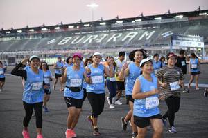 BIB: 51247, 52393
                            <button type="button" onclick="openModal(10464230)" class="btn btn-primary btn-sm float-right btn-popup" data-toggle="modal" data-target=".modal-high-quality">
                        <i class="fas fa-shopping-cart"></i> Add to Cart
                    </button>
                                            <button type="button" onclick="isThisMe(10464230, true)" class="btn btn-success btn-sm float-right btn-popup btn-isme hidden" data-toggle="tooltip" data-placement="bottom" title="นี่คือรูปของคุณใช่ไหม คลิกที่นี่เพื่อเอาเข้าอัลบั้ม">
                        <i class="fas fa-plus"></i> Add to album
                    </button>
                    <button type="button" onclick="isThisMe(10464230, false)" class="btn btn-warning btn-sm float-right btn-popup btn-isnotme hidden">
                        <i class="fas fa-ban"></i> Remove from album
                    </button>